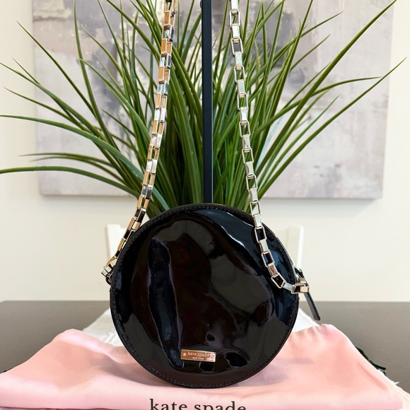 Kate Spade Glimmerton Station Clock Patent Leather Crossbody Bag - Picture 2 of 5